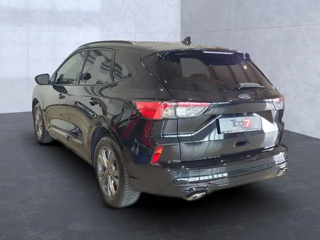 Ford Kuga view 3