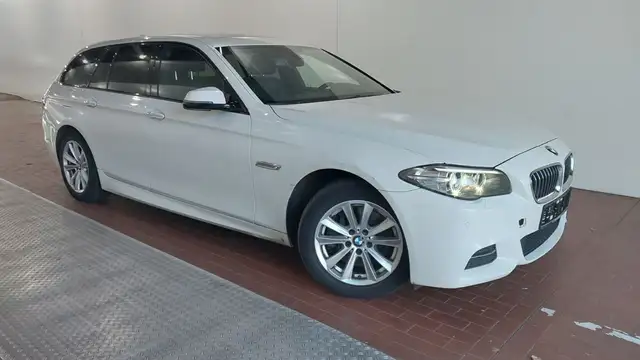 BMW 530 5 Touring 530 d xDrive M-Sport*Panorama*
