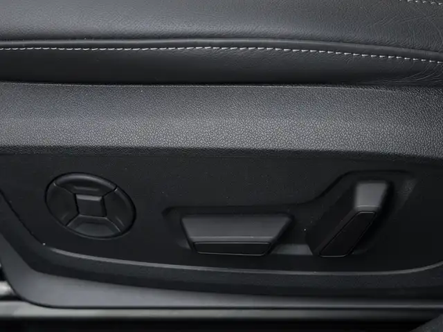 Audi E-Tron view 14