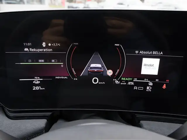 Audi E-Tron view 6