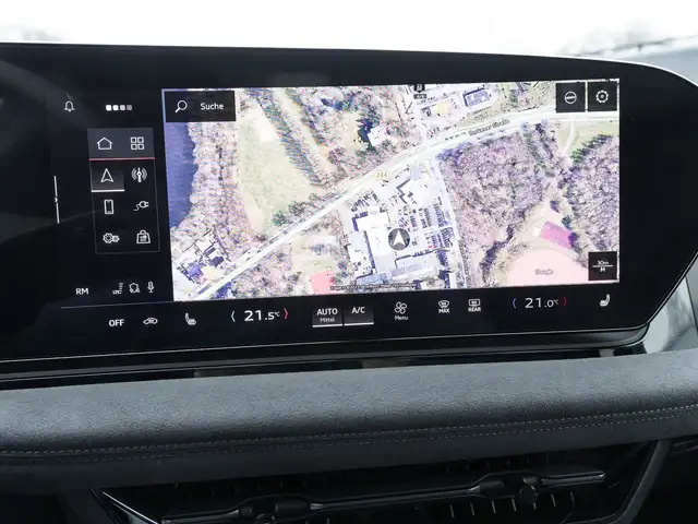 Audi E-Tron view 13