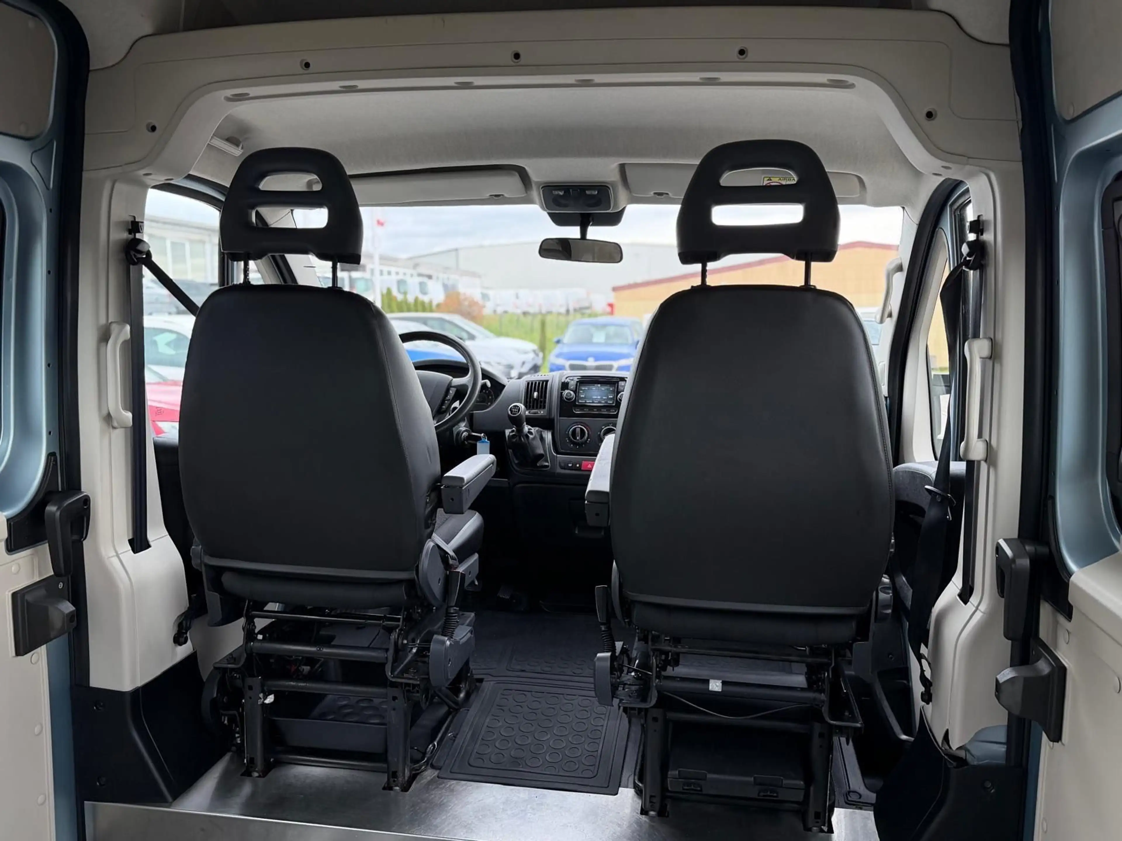 Citroen Jumper 33 L2H2 Live e-HDi 130 * Rollstuhl * — photo 15