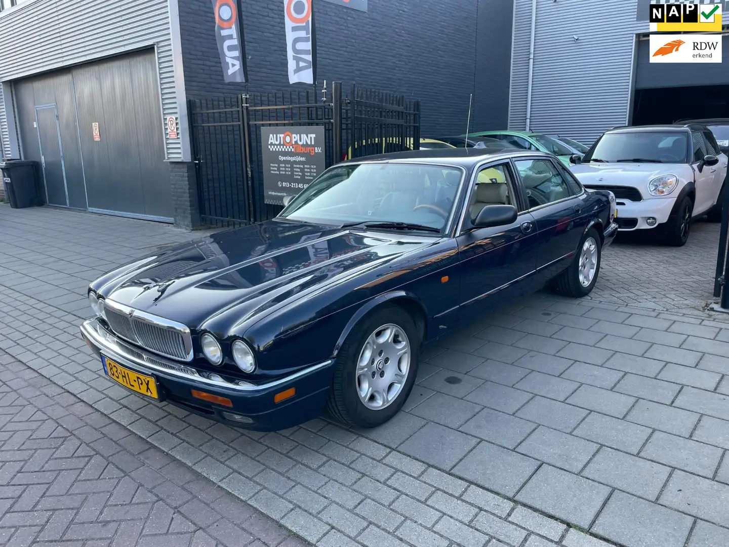 Jaguar XJ 3.2 Automaat Airco NAP APK 1 jaar Bleu - 1