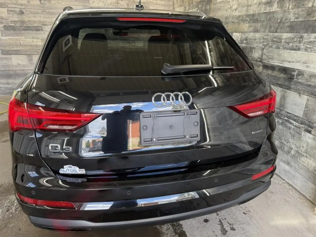 Audi Q3 снимка Audi Q3