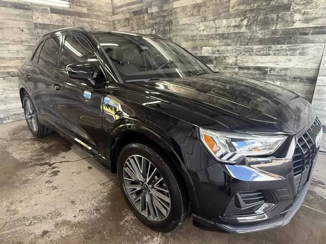 Audi Q3 снимка Audi Q3