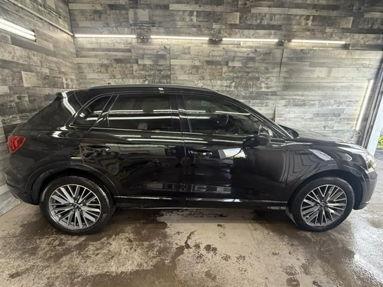 Audi Q3 снимка Audi Q3