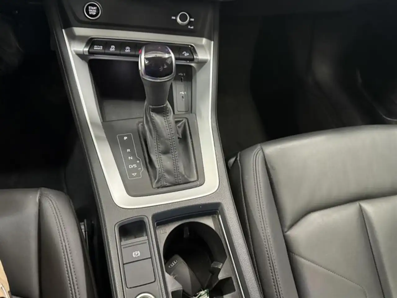Audi Q3 снимка Audi Q3