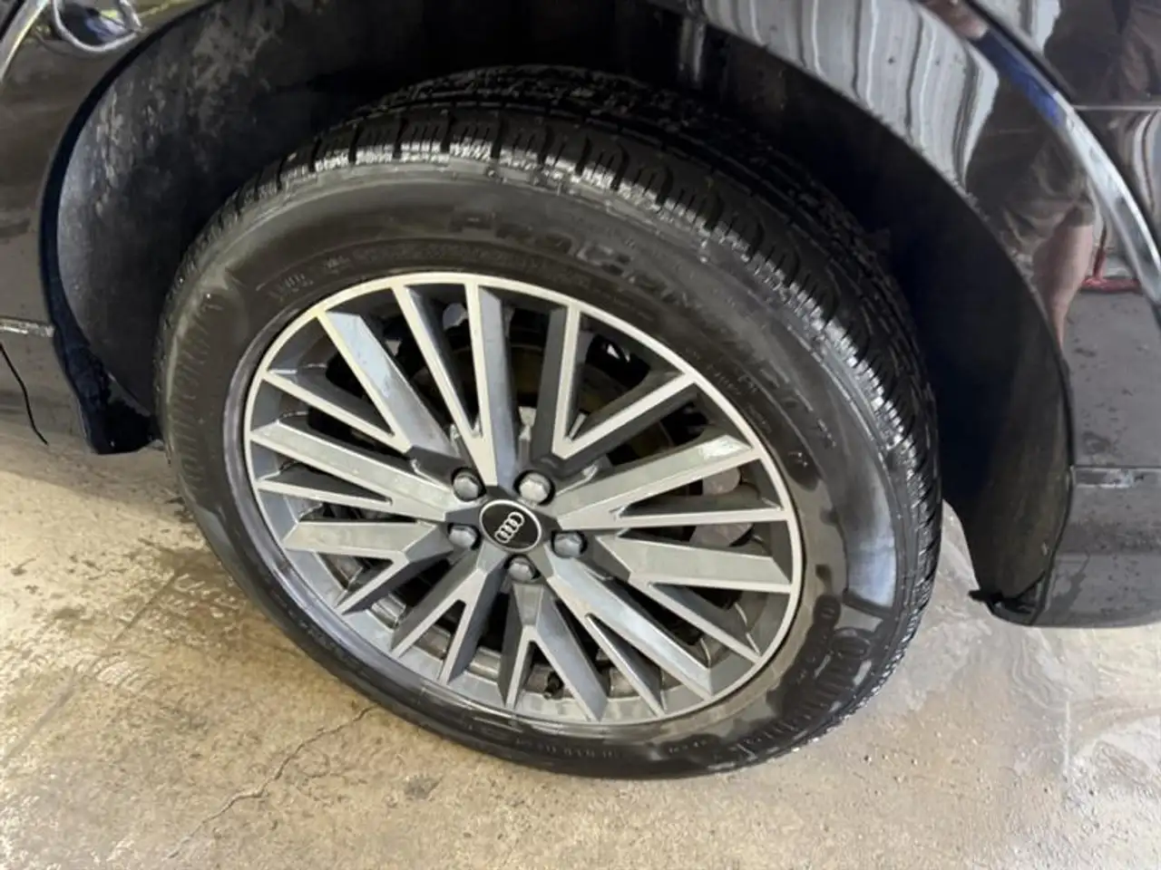 Audi Q3 снимка Audi Q3