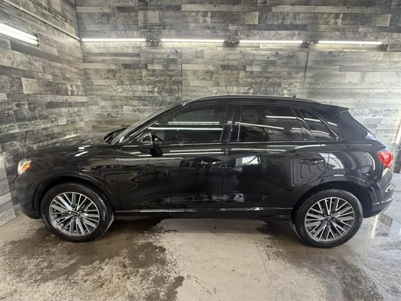 Audi Q3 снимка Audi Q3