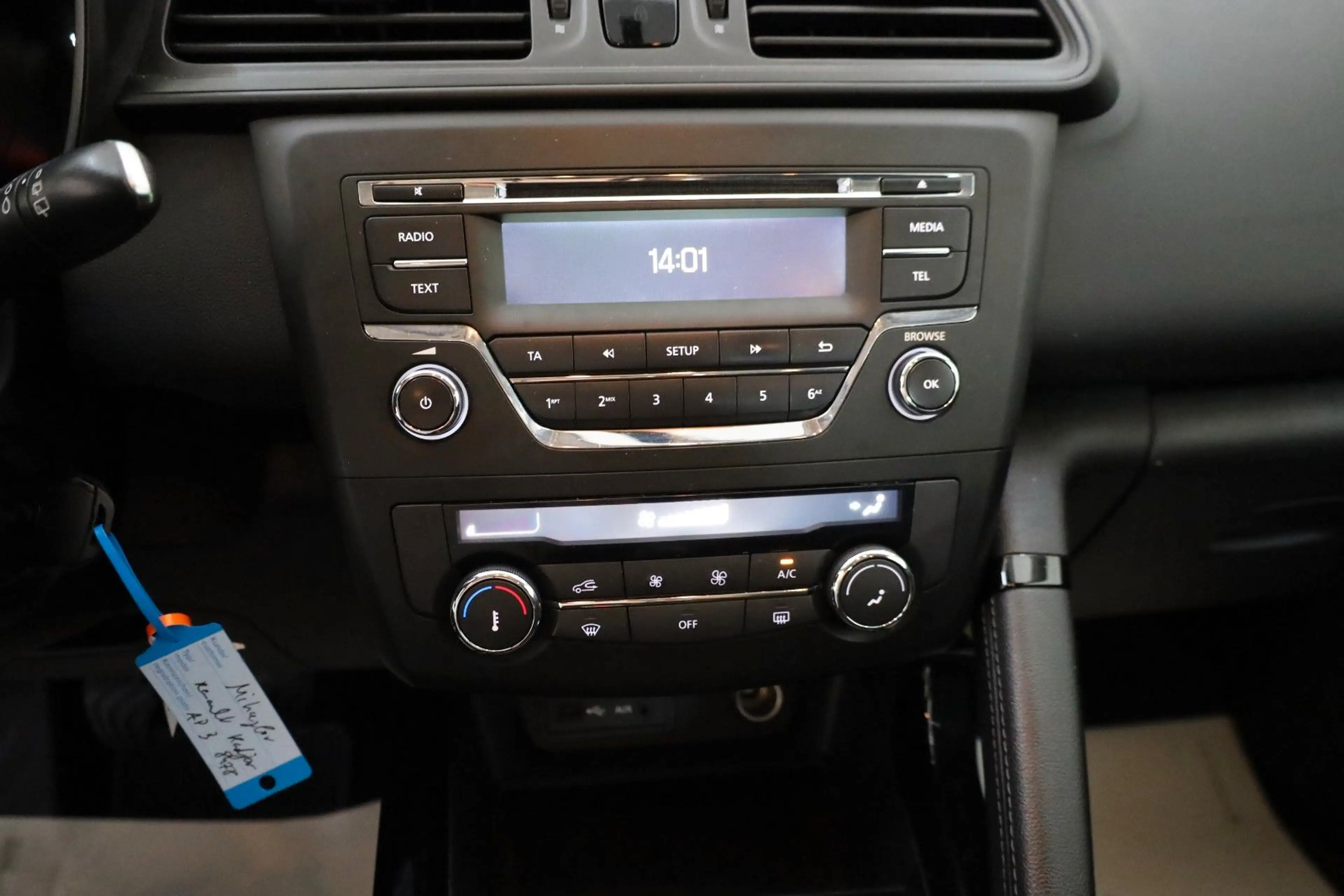 Renault Kadjar Life Klima,AHK,8 fach bereift — photo 11