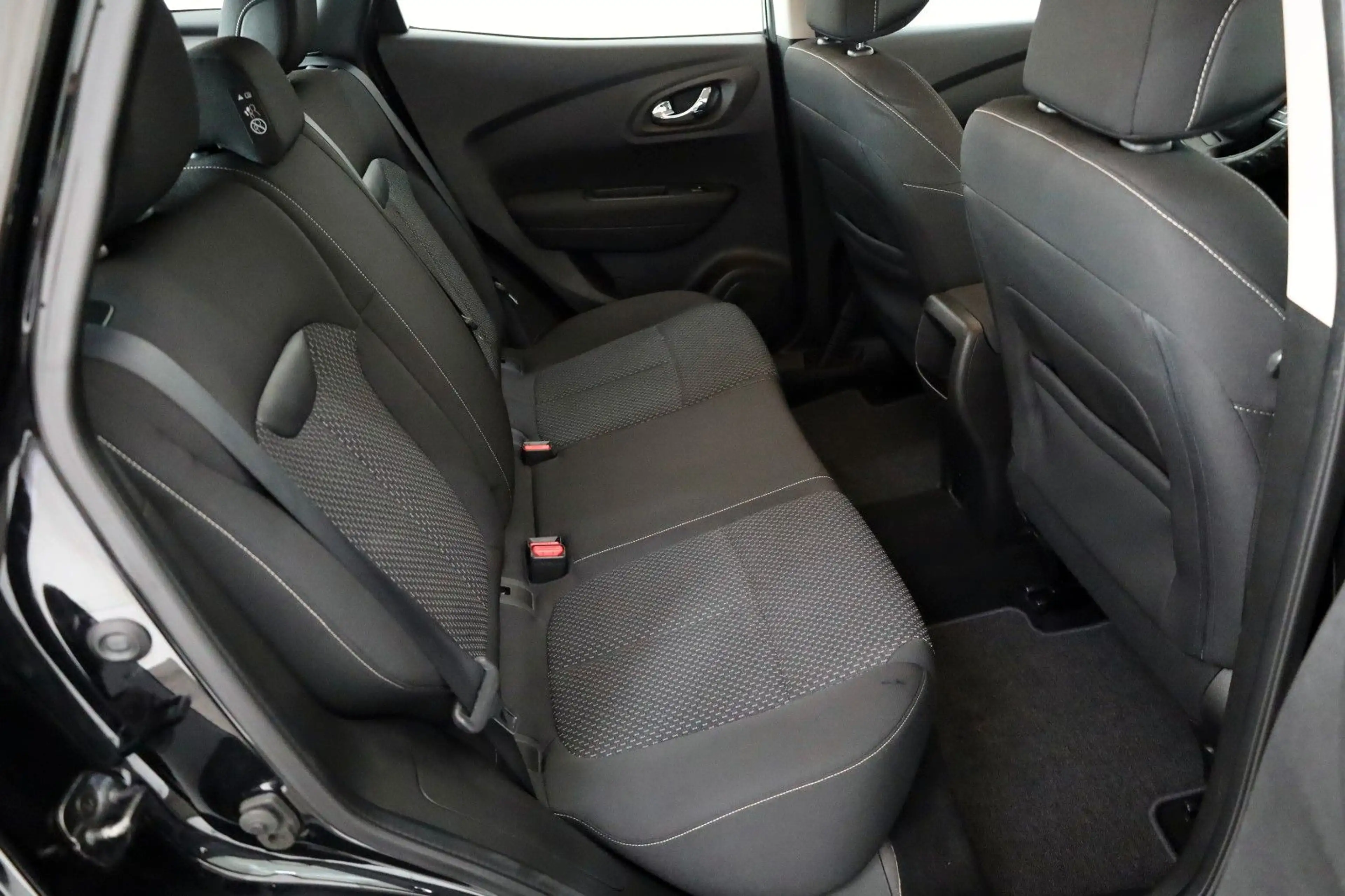 Renault Kadjar Life Klima,AHK,8 fach bereift — photo 6