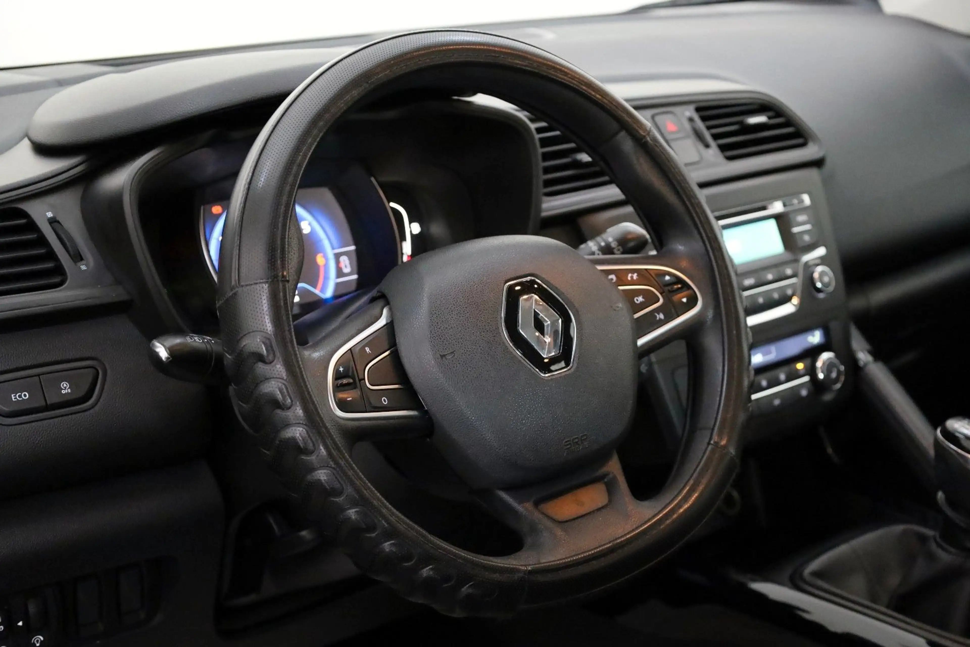 Renault Kadjar Life Klima,AHK,8 fach bereift — photo 12