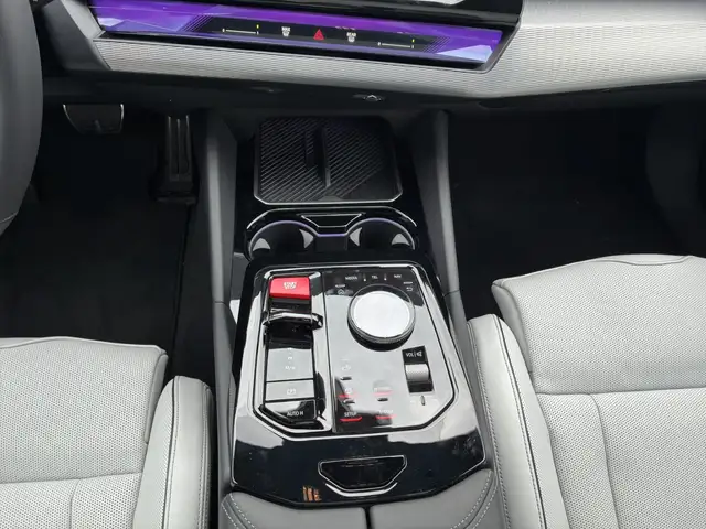 BMW M5 view 15