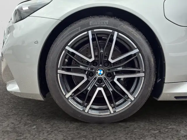 BMW M5 view 7