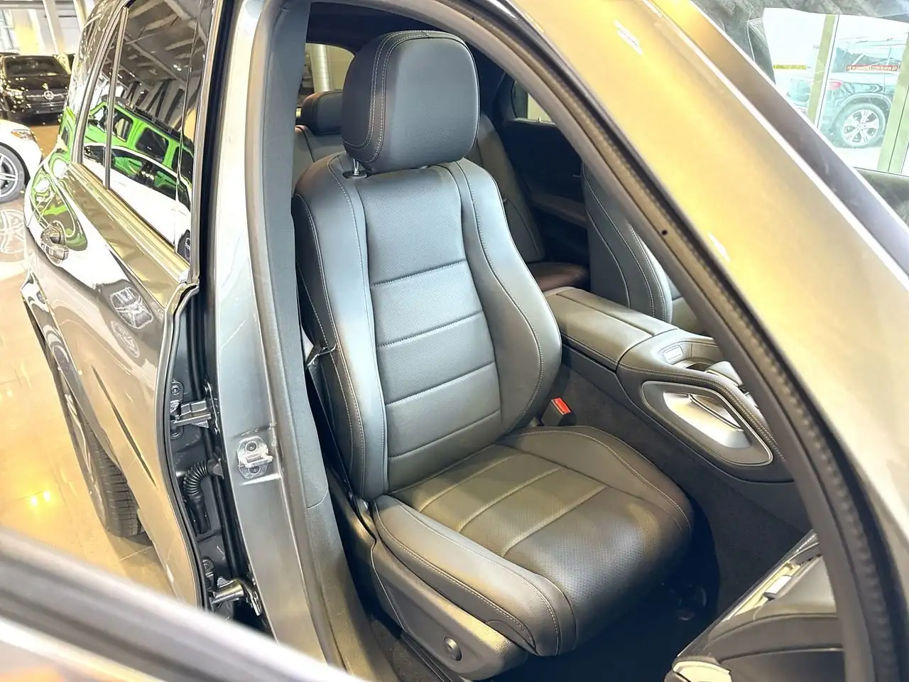 Mercedes-Benz GLE снимка Mercedes-Benz GLE