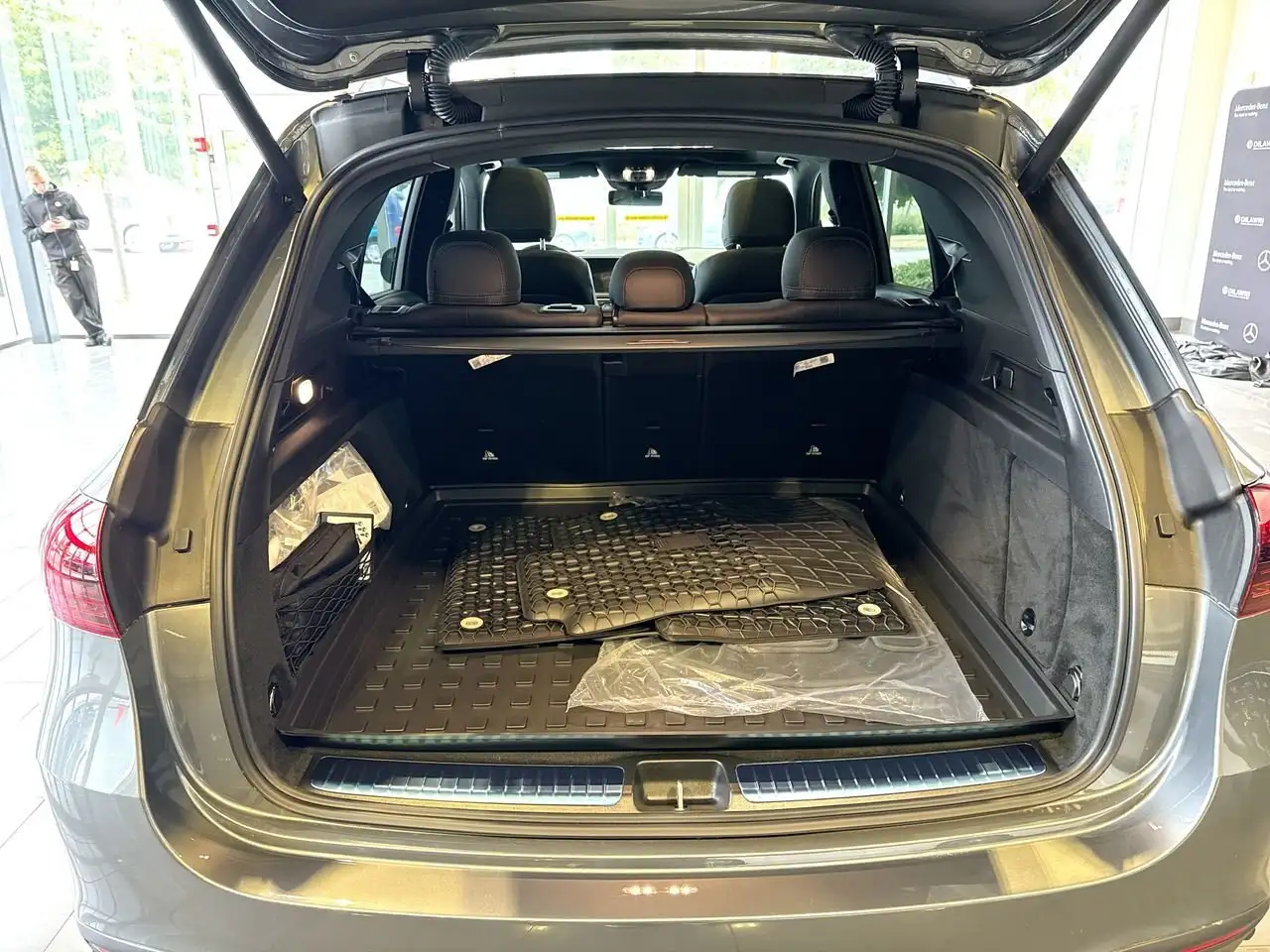 Mercedes-Benz GLE снимка Mercedes-Benz GLE