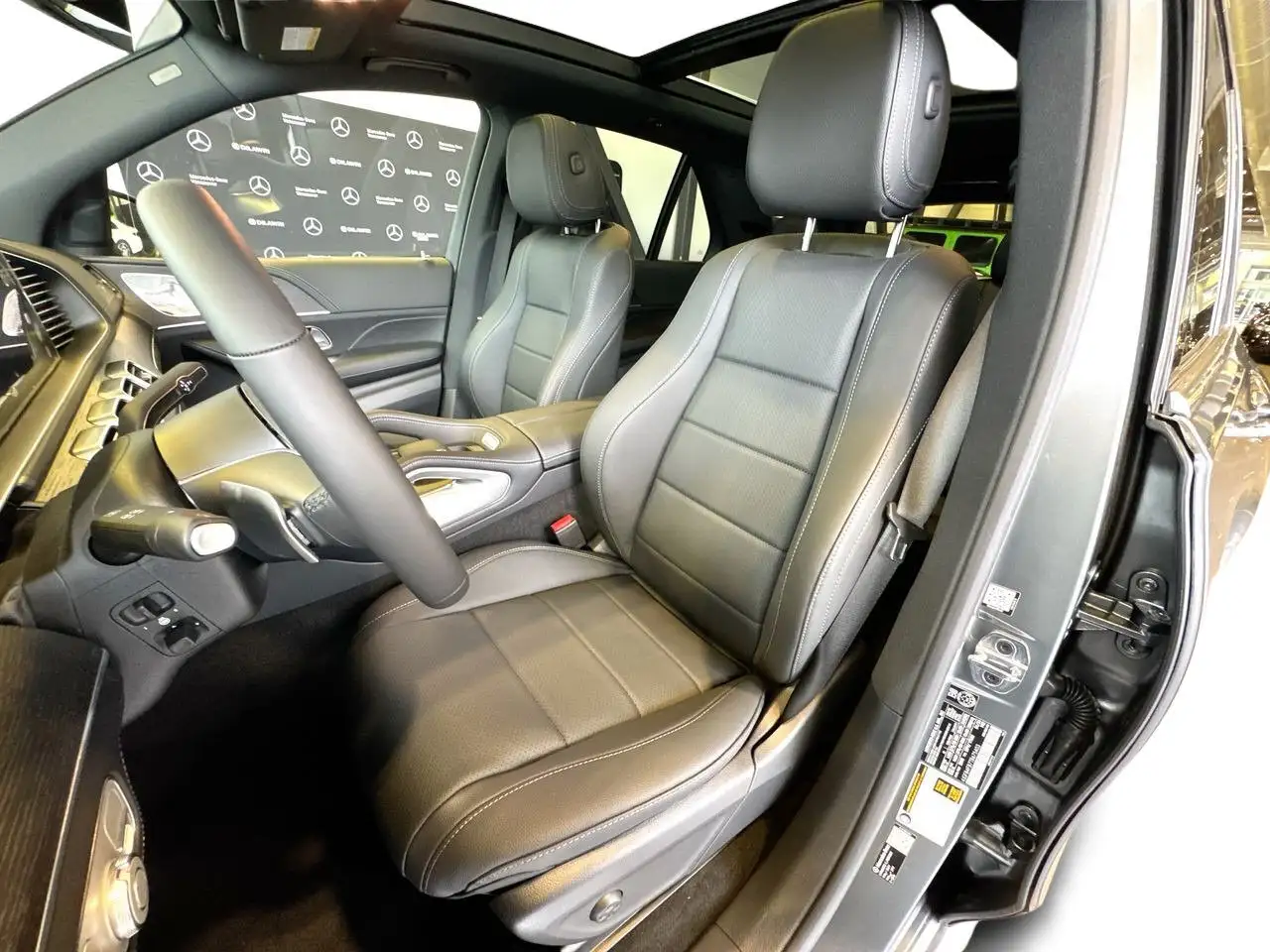 Mercedes-Benz GLE снимка Mercedes-Benz GLE