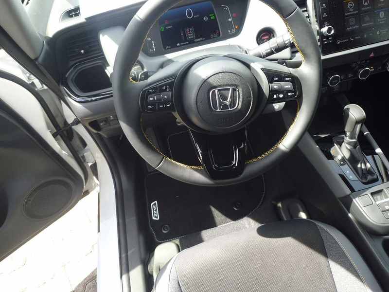 Honda Jazz Hybrid e:HEV 1.5 i-MMD Advance Sport — photo 12