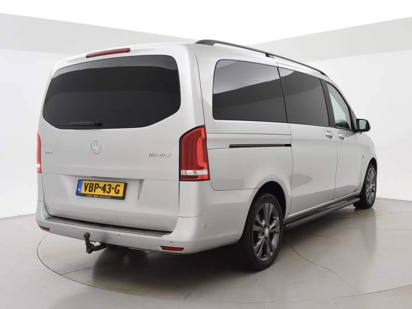 Mercedes-Benz Vito 119 CDI LANG AUT. 190 PK + 2 SCHUIFDEUREN / LED / Grijs - 2