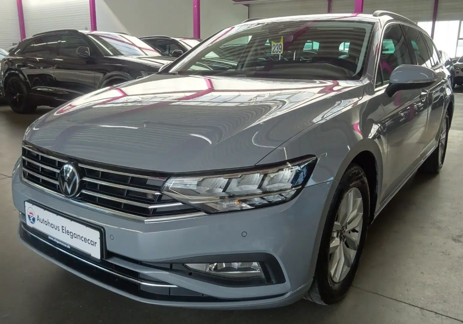 Volkswagen Passat Variant PASSAT 2.0 TDI CL.*AHK*ACC*CAM*MASSAGE*FLA* Grau - 1
