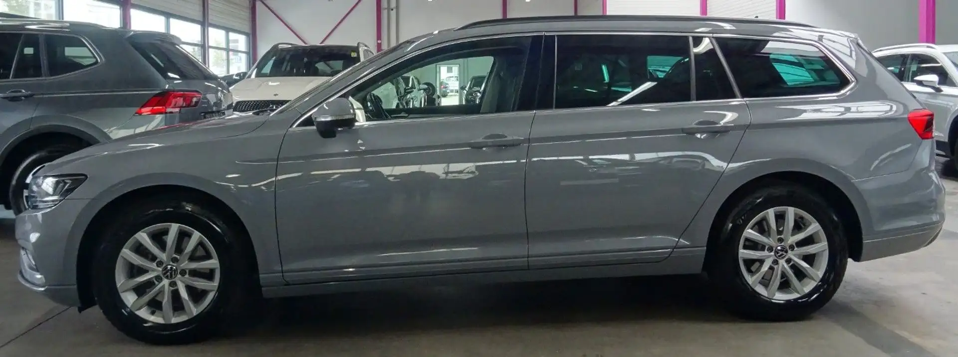 Volkswagen Passat Variant PASSAT 2.0 TDI CL.*AHK*ACC*CAM*MASSAGE*FLA* Grau - 2