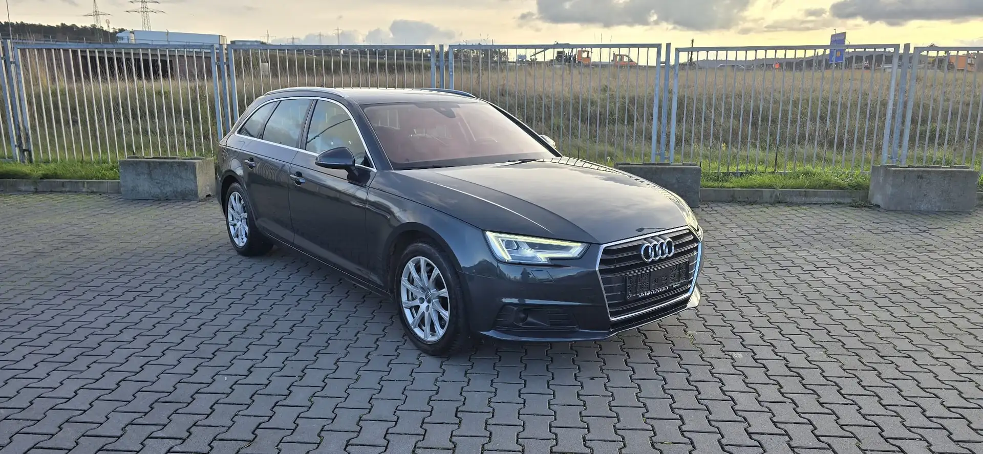 Audi A4 40 TDI S tronic NAVI VIRT HUD STDHZ LED ACC Gris - 1