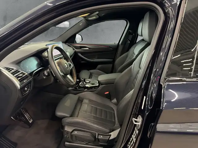 BMW X4 view 8