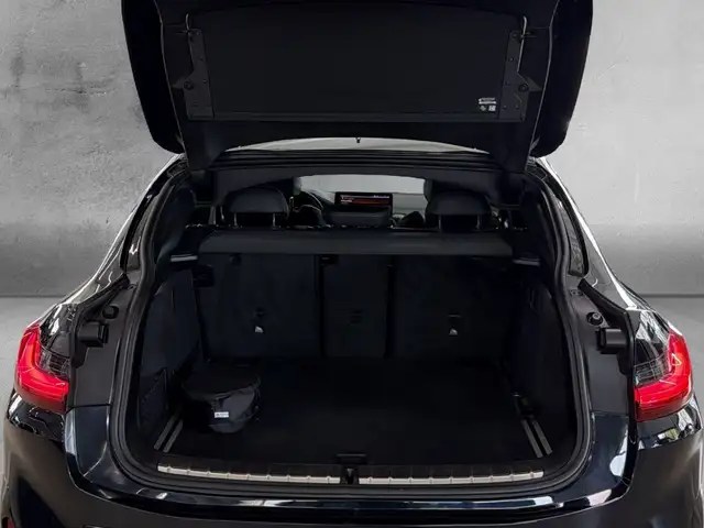BMW X4 view 15