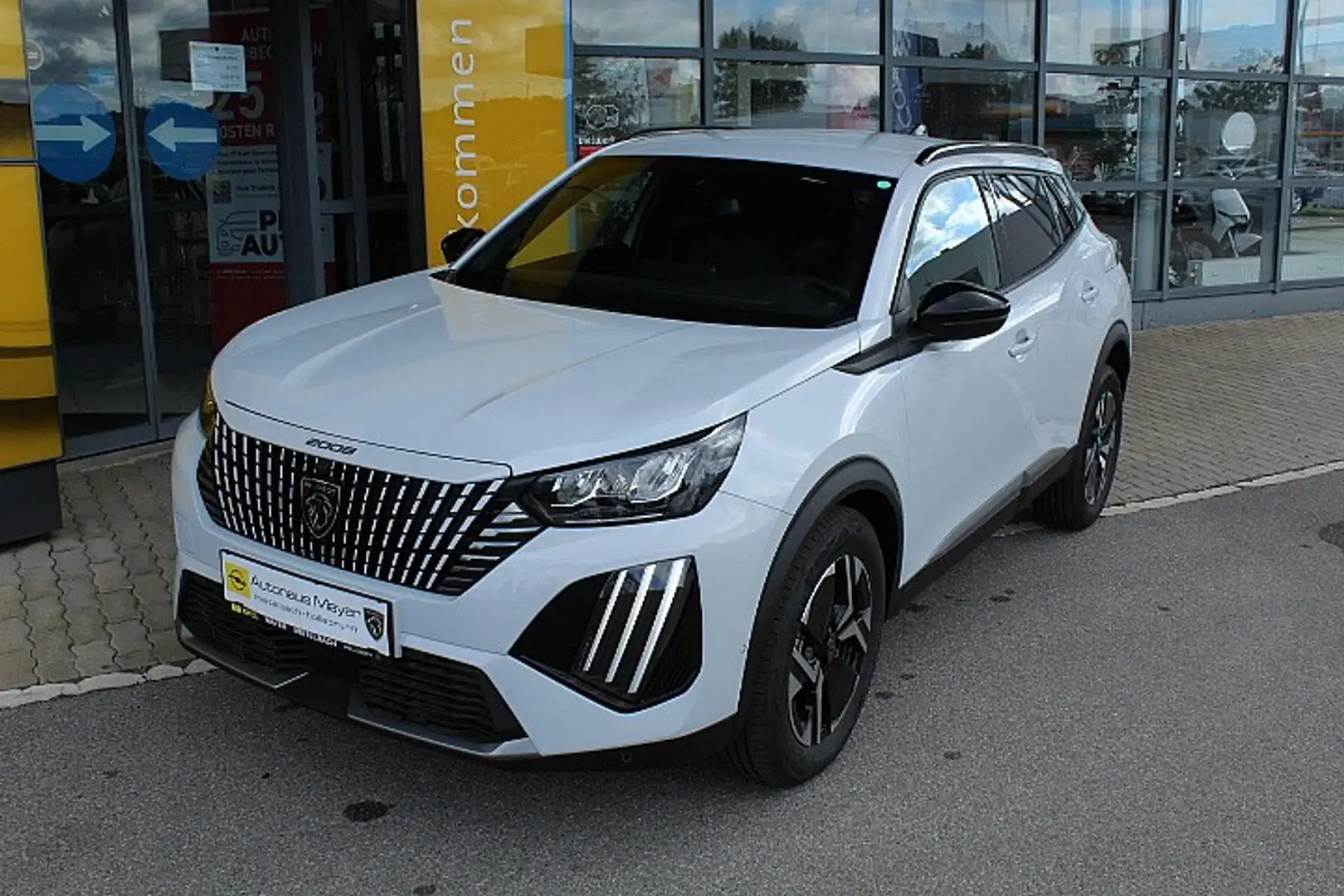 Peugeot 2008 Hybrid 136 e-DCS6 Allure Blanco - 1