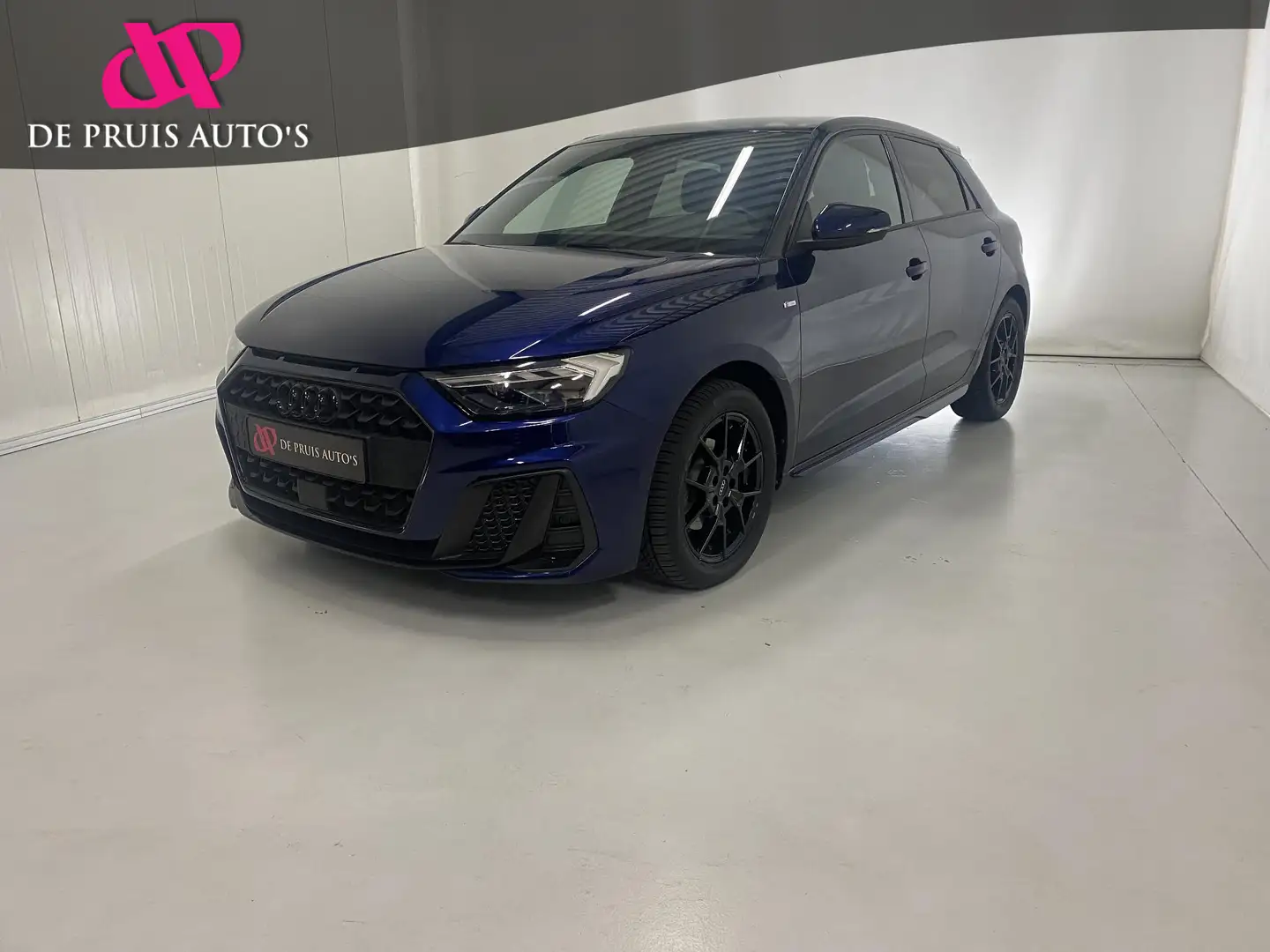 Audi A1 Sportback 30 TFSI S edition S Line in en exterieur Bleu - 1