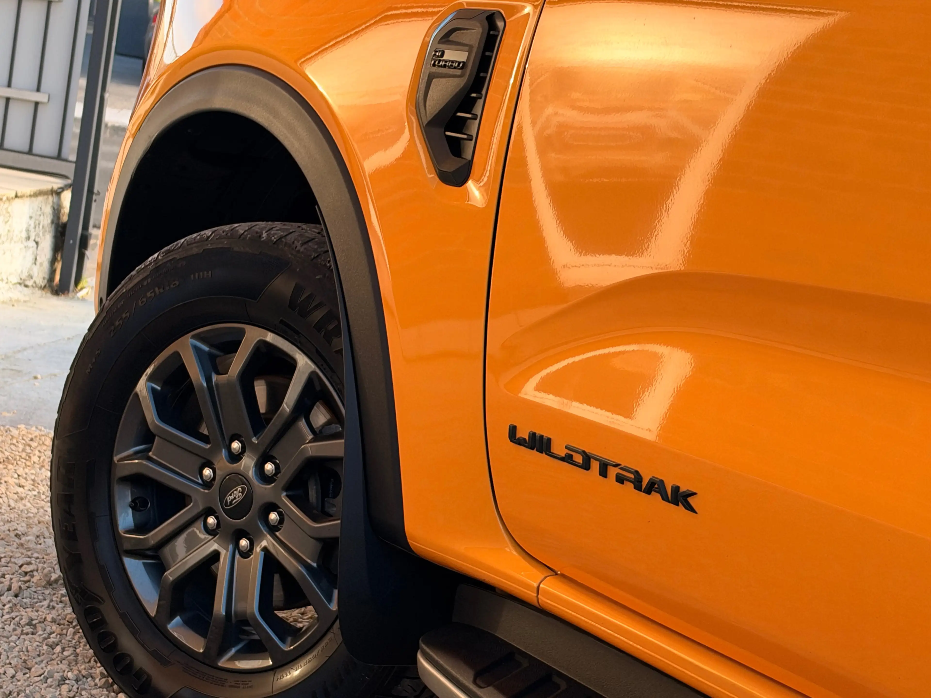 Ford Ranger 2.0 4WD Wildtrak 205CV TVAC**BTWIN CAMERA360° - ACC - LINE ASS. - FULL OPTIONS — photo 7