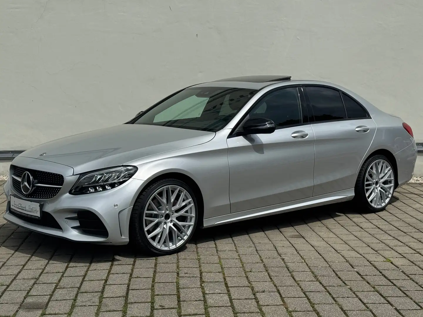 Mercedes-Benz C 180 "AMG" Autom./Klima/CarPlay/Leder/Kamera/LED Plateado - 2