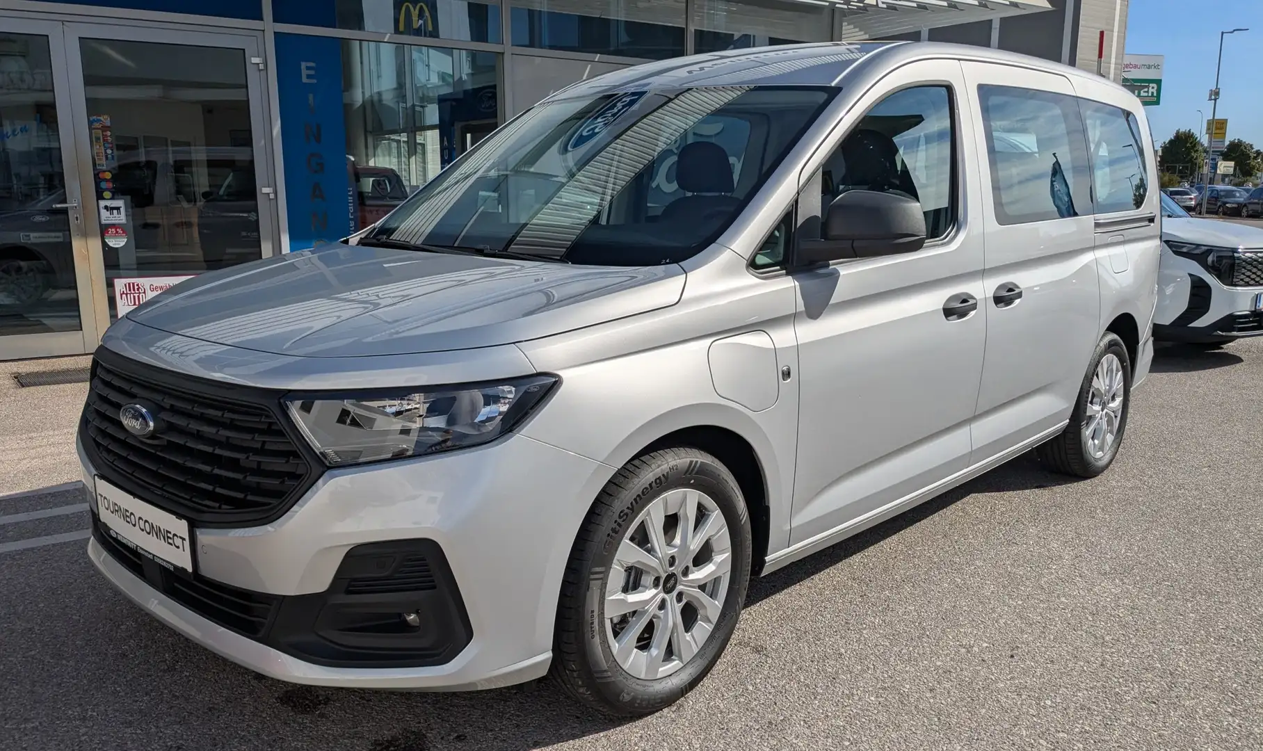 Ford Tourneo Connect PHEV Trend    LP: € 47.904.- - 2