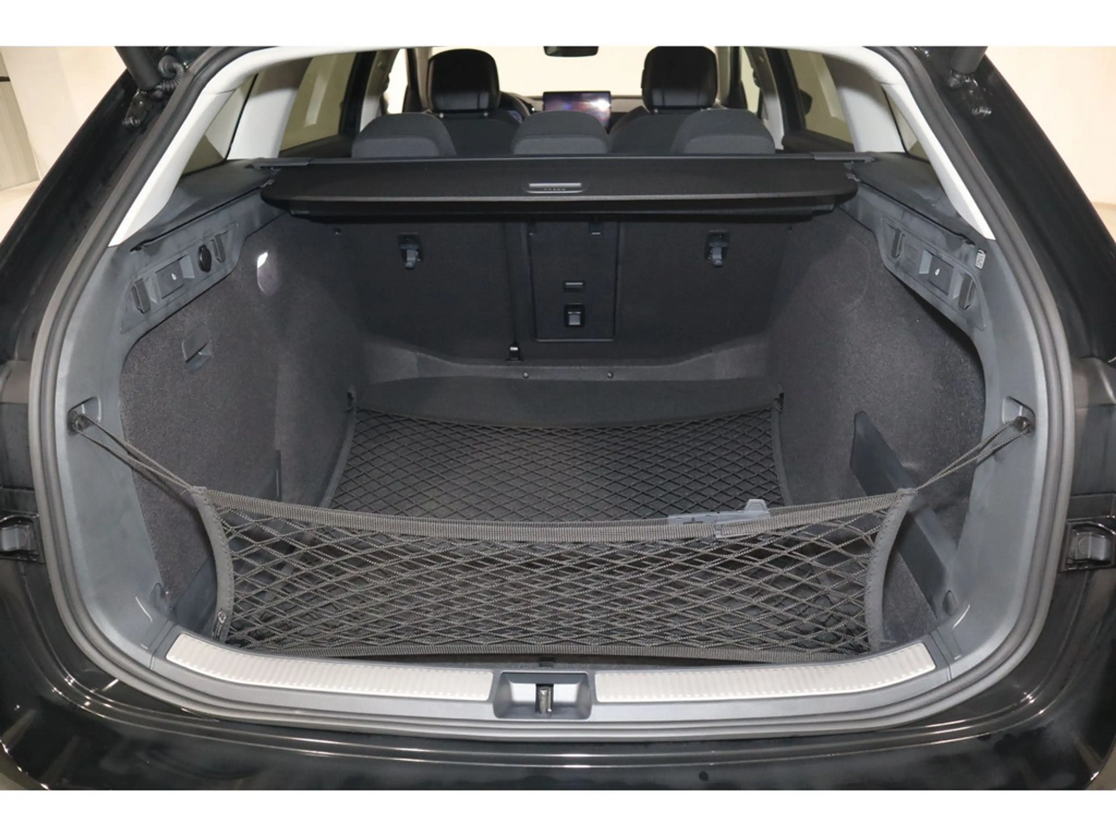 Skoda Superb Combi 2.0 TDI Selection LED,Navi,PDC — photo 6