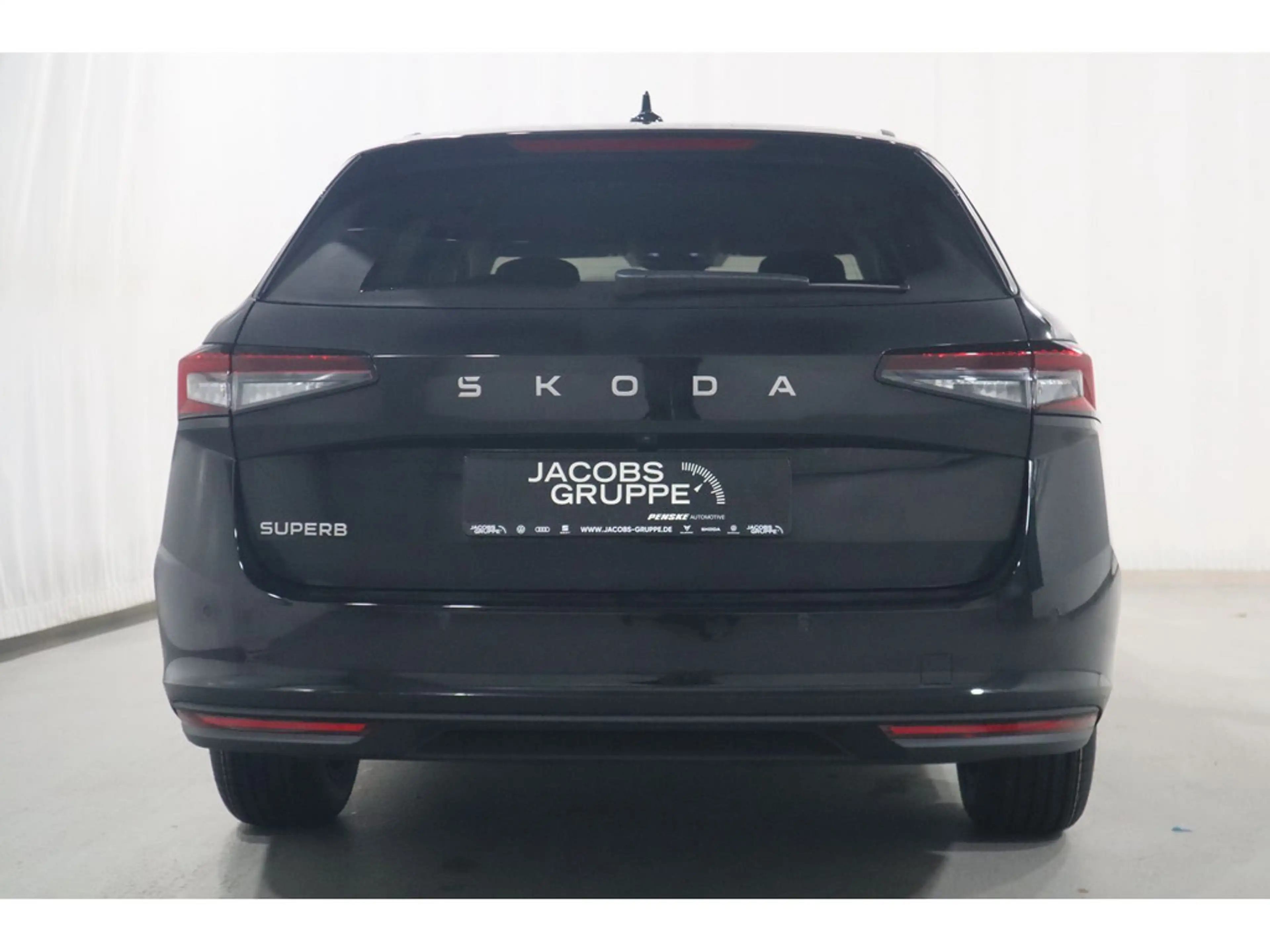Skoda Superb Combi 2.0 TDI Selection LED,Navi,PDC — photo 4