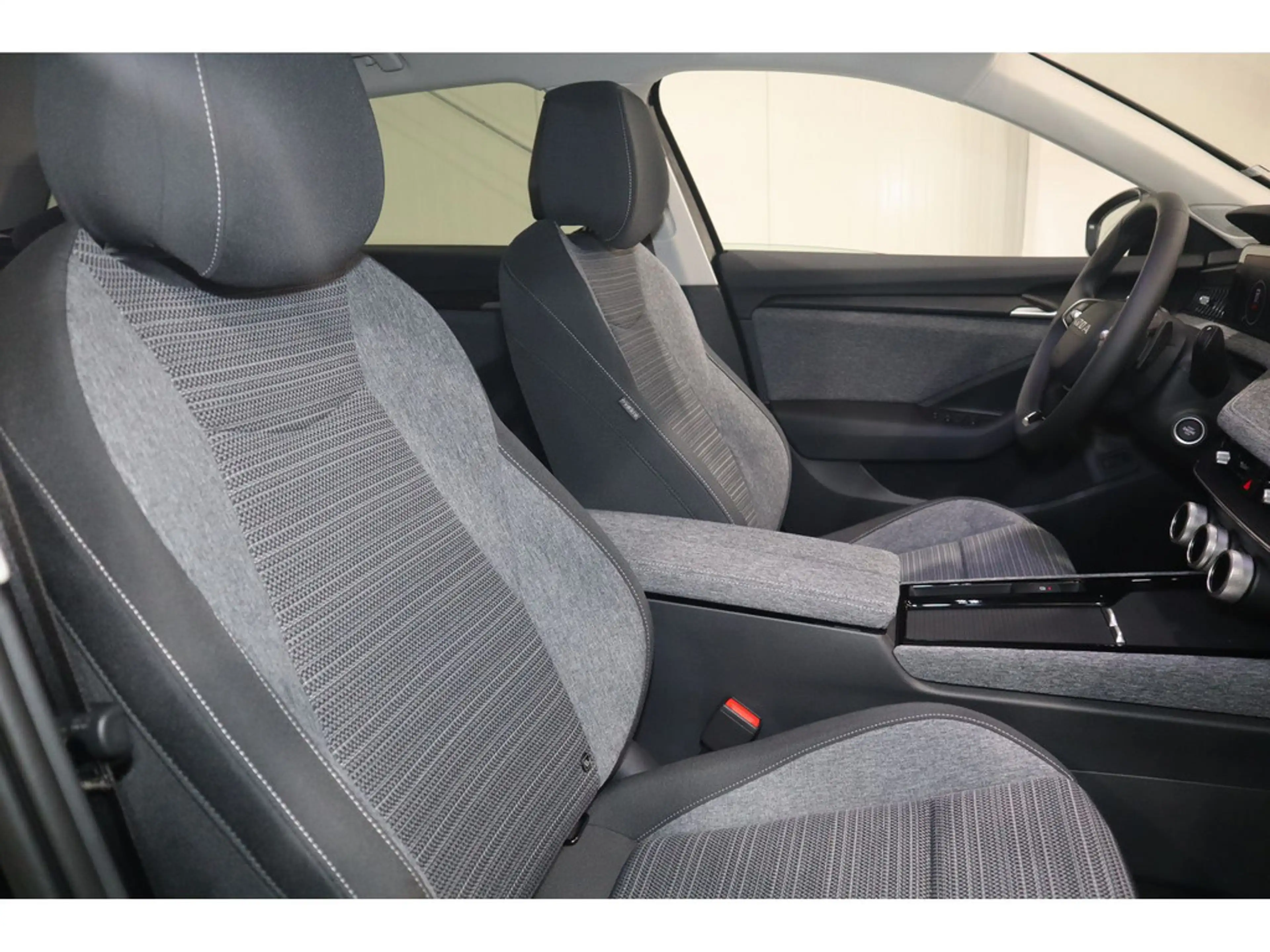 Skoda Superb Combi 2.0 TDI Selection LED,Navi,PDC — photo 7
