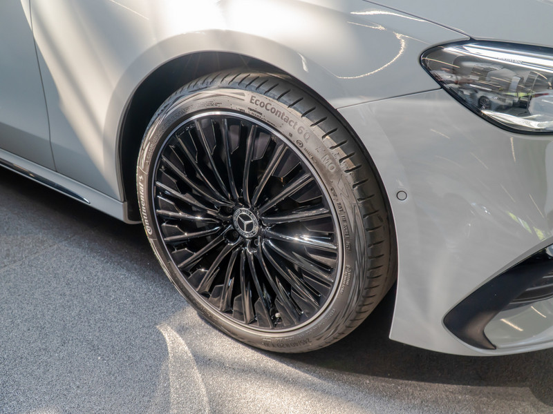 Mercedes-Benz E 450 d 4M T AMG-Sport/Pano/Burm/AHK/Airm/Night — photo 4