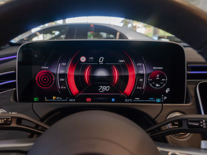 Mercedes-Benz E 450 d 4M T AMG-Sport/Pano/Burm/AHK/Airm/Night — photo 23