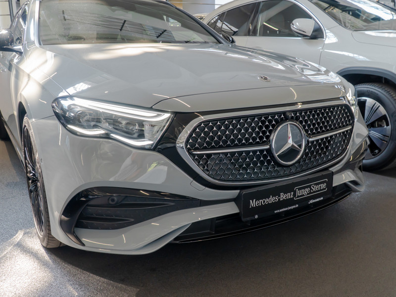 Mercedes-Benz E 450 d 4M T AMG-Sport/Pano/Burm/AHK/Airm/Night — photo 3