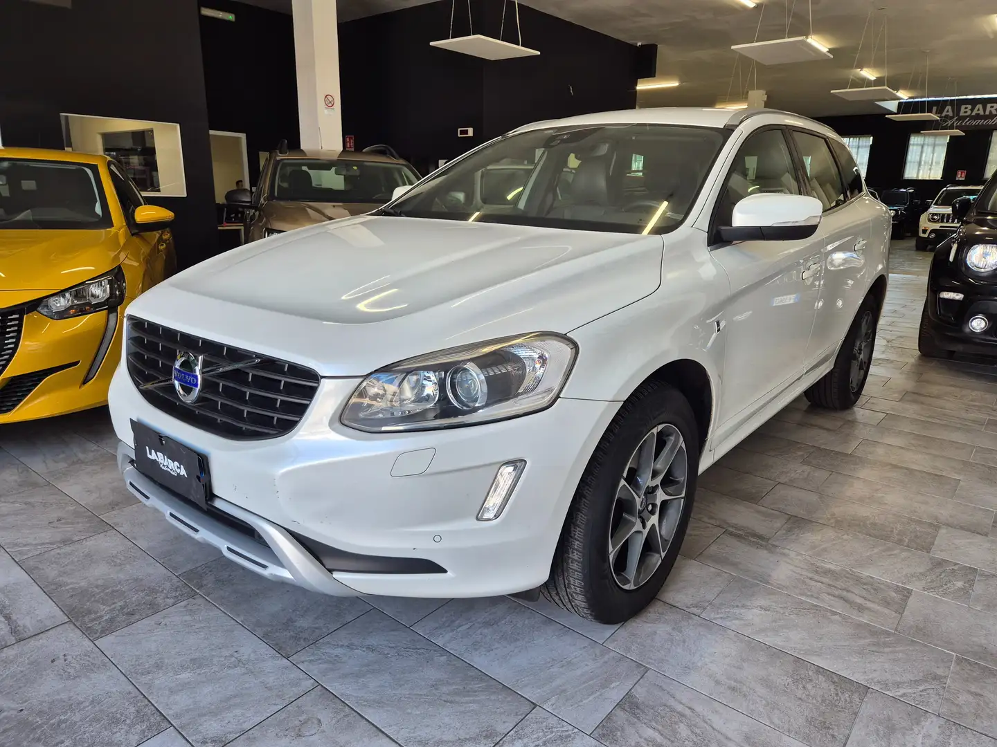 Volvo XC60 XC60 I 2014 2.4 d4 Ocean Race awd 190cv geartronic Blanc - 2
