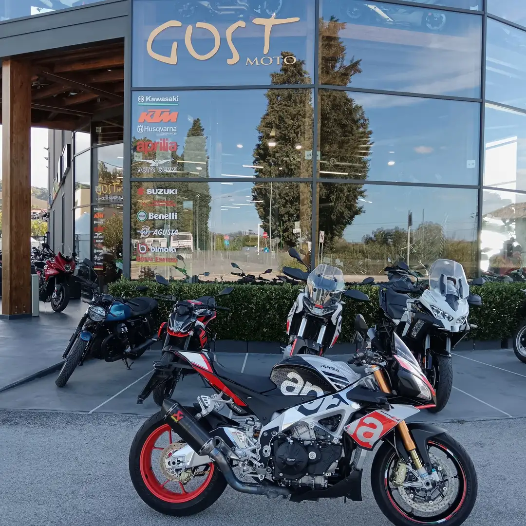 Aprilia Tuono V4 1100 FACTORY - 1