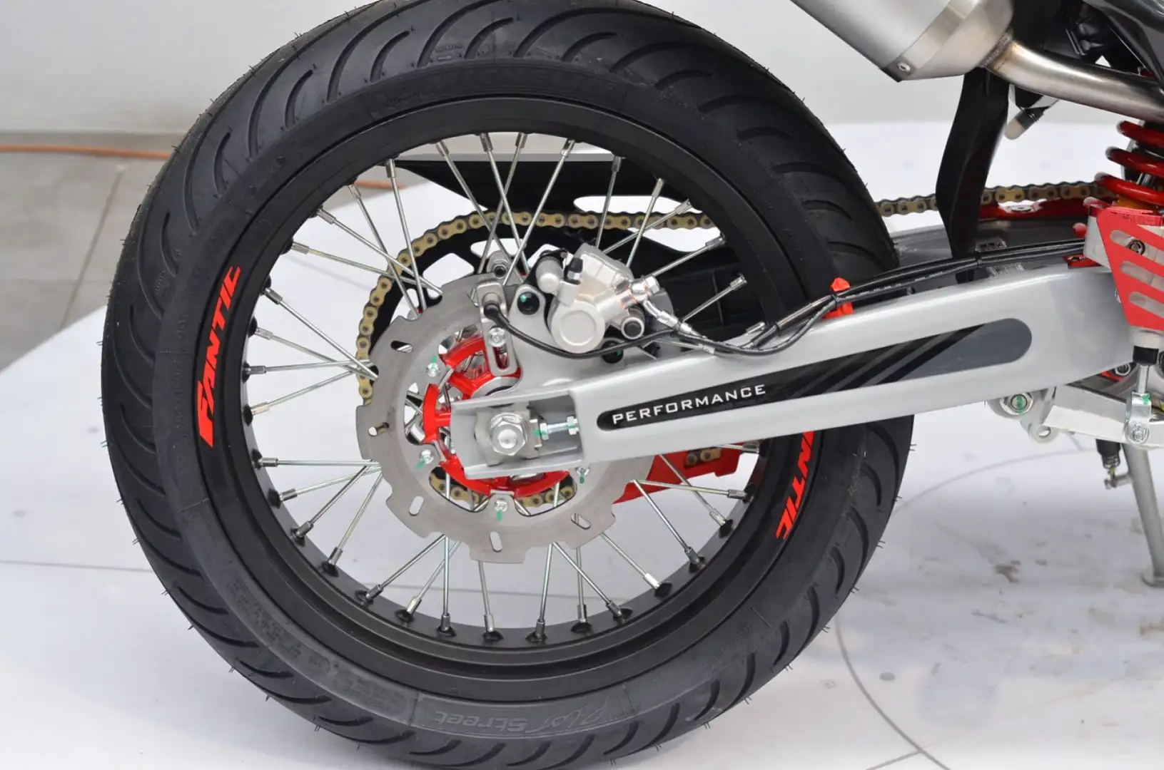 Fantic 125M Motard Performance MY24 - LIMITED EDITION Gri - 2
