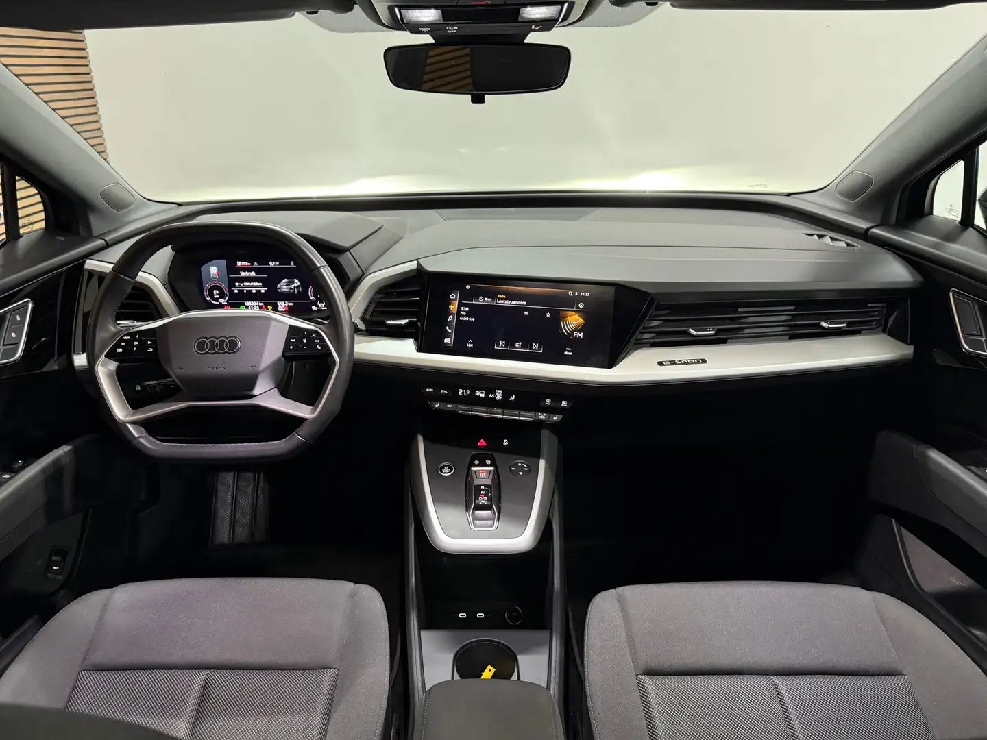 Audi Q4 e-tron 40 Launch edition 77 kWh | Adaptive Cruise | Carpl Noir - 2