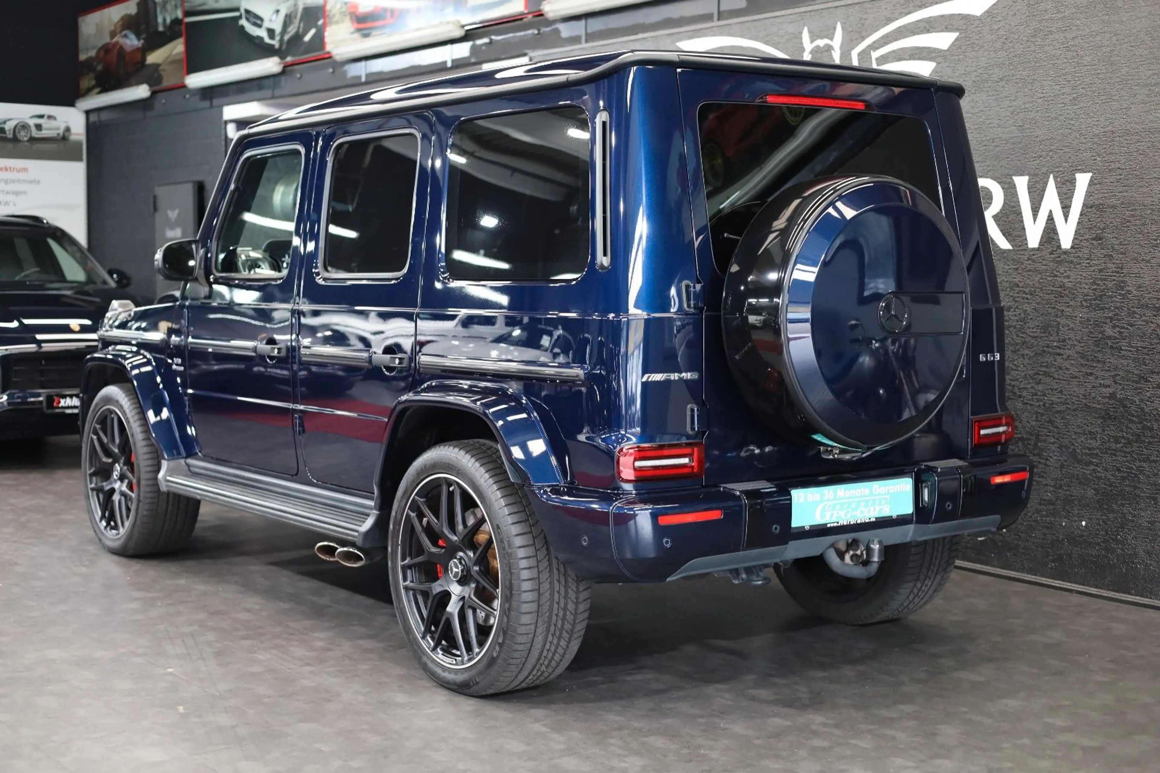 Mercedes-Benz G 63 AMG *Manufaktur*Carbon9Night-Paket*Voll* — photo 11