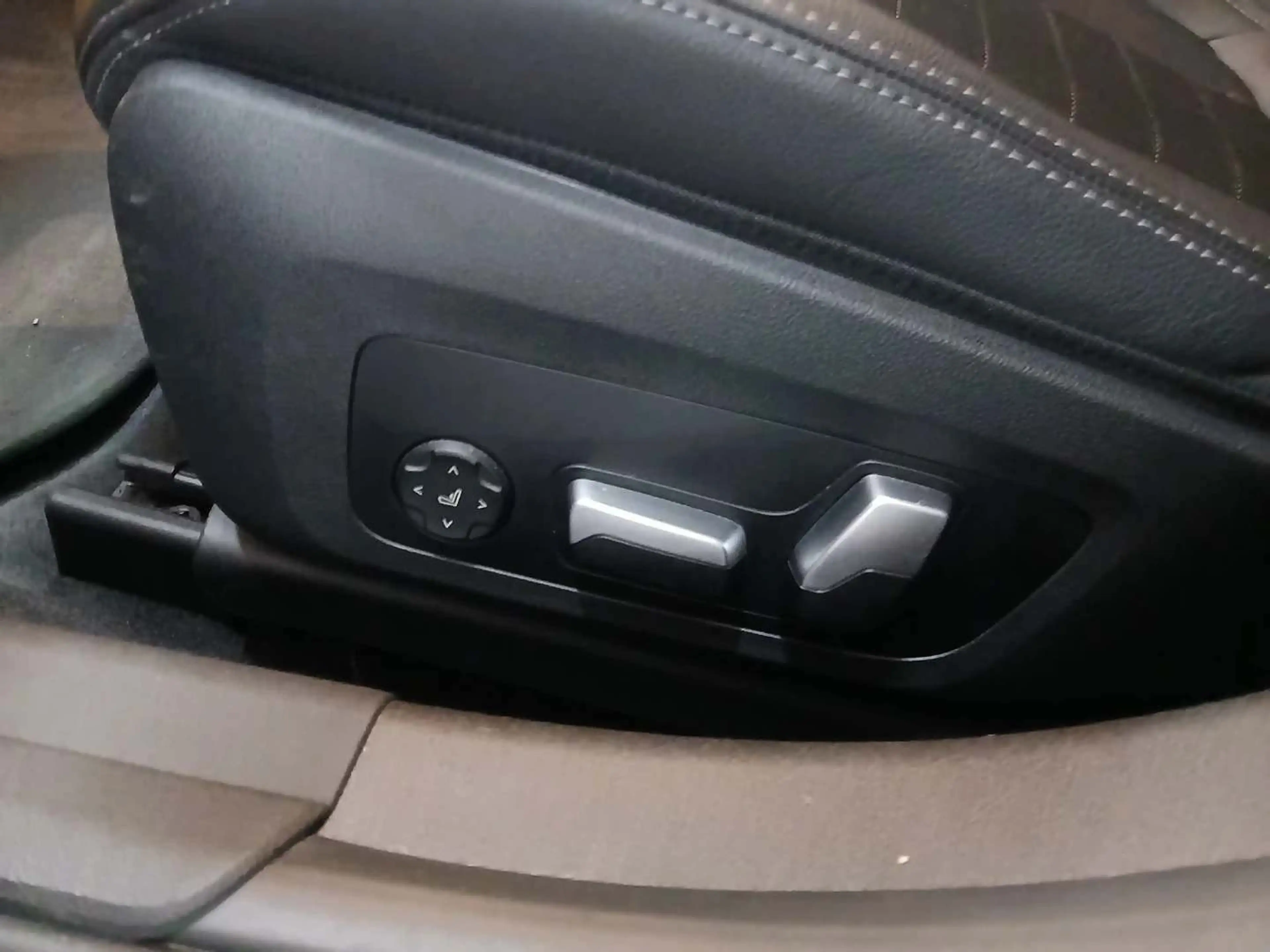 BMW 320 d Touring*AHK,18´´LC-Prof,HUD,ACC,RFK,Memory — photo 9
