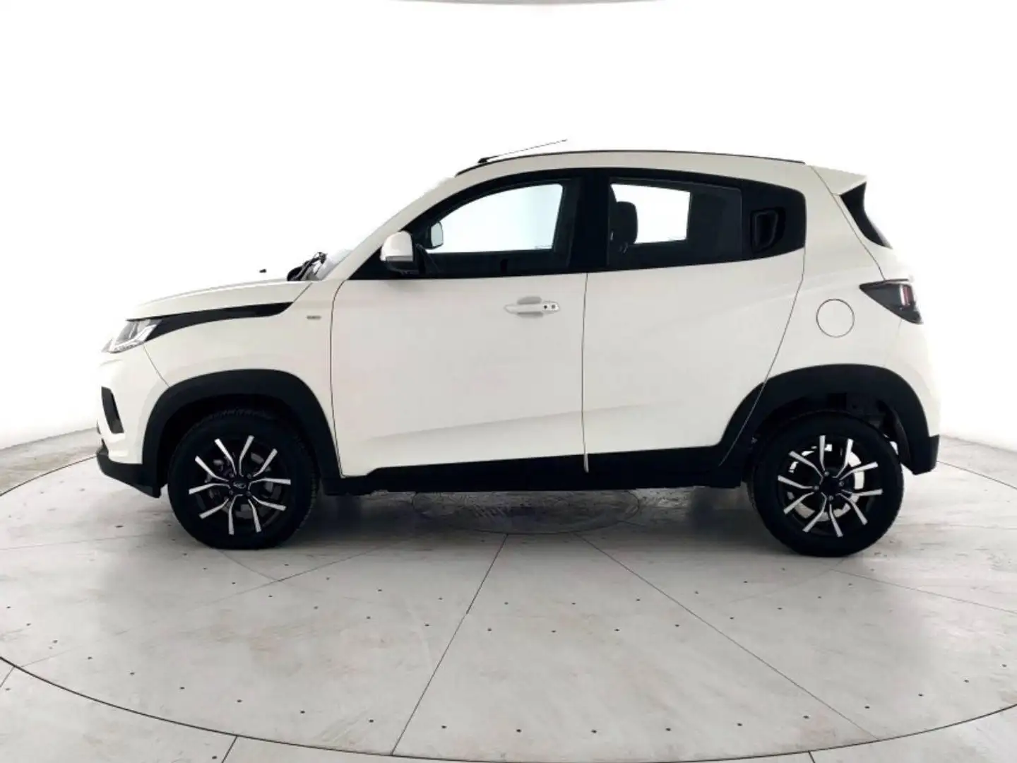 Mahindra KUV100 1.2 K8 m-bifuel Blanco - 2