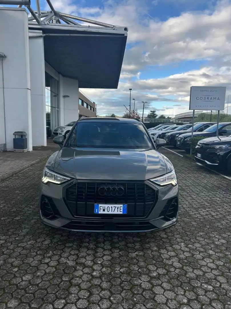 Audi Q3 35 TDI S tronic S line edition Grau - 1