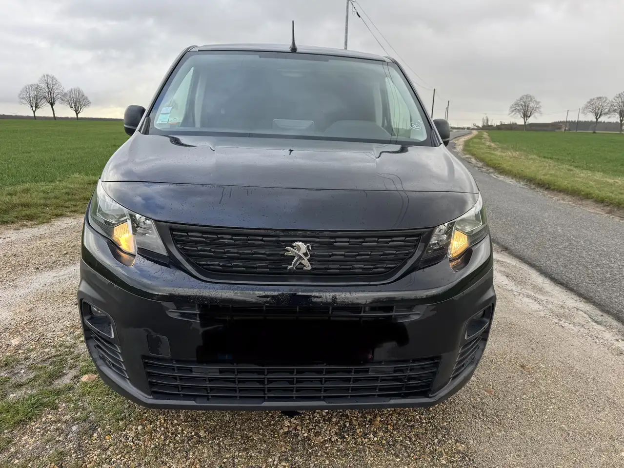 Peugeot Partner FOURGON STANDARD 650 KG BLUEHDI 75 BVM5 