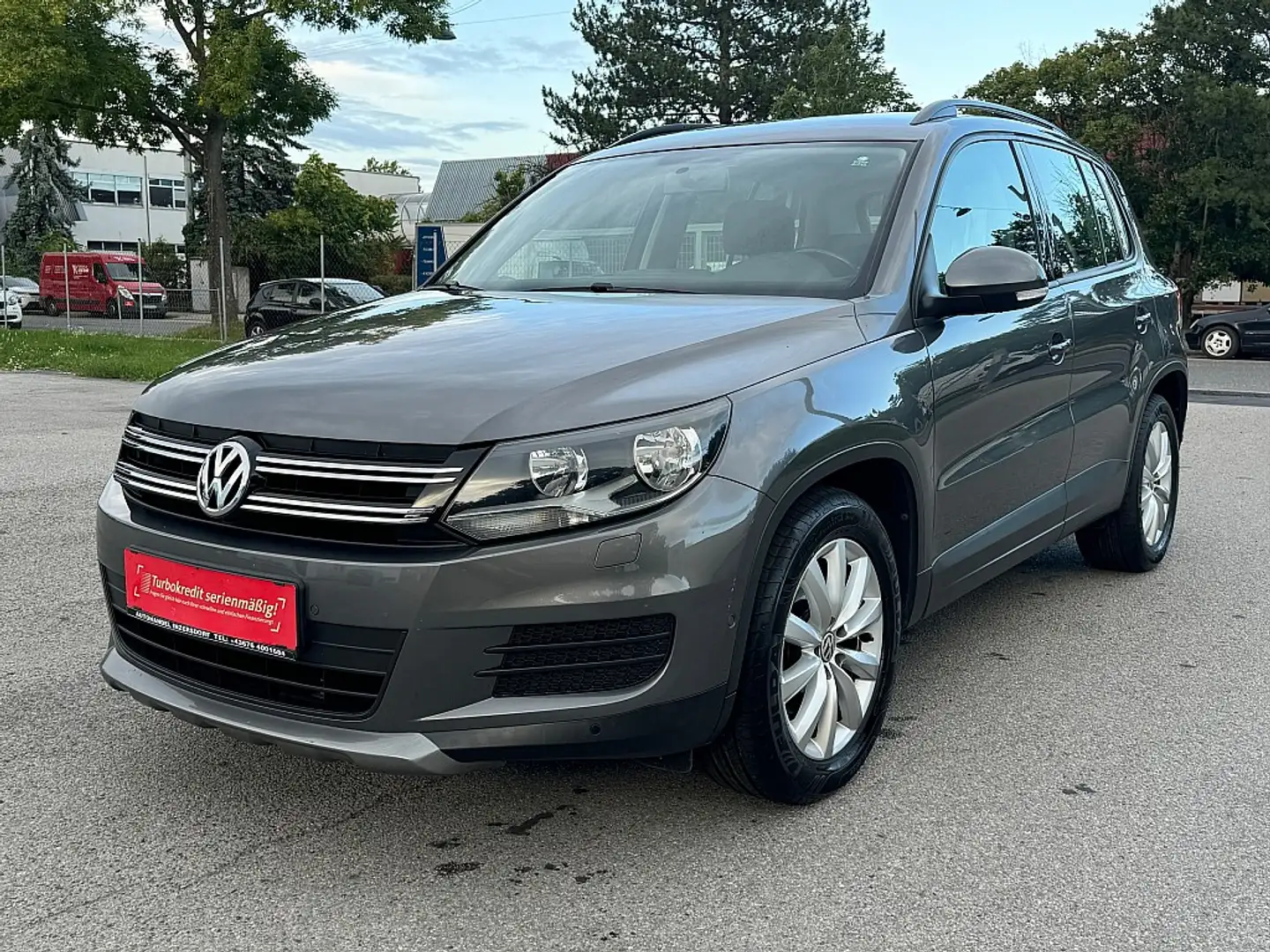 Volkswagen Tiguan 2,0 TDI Country BMT DPF Gris - 1