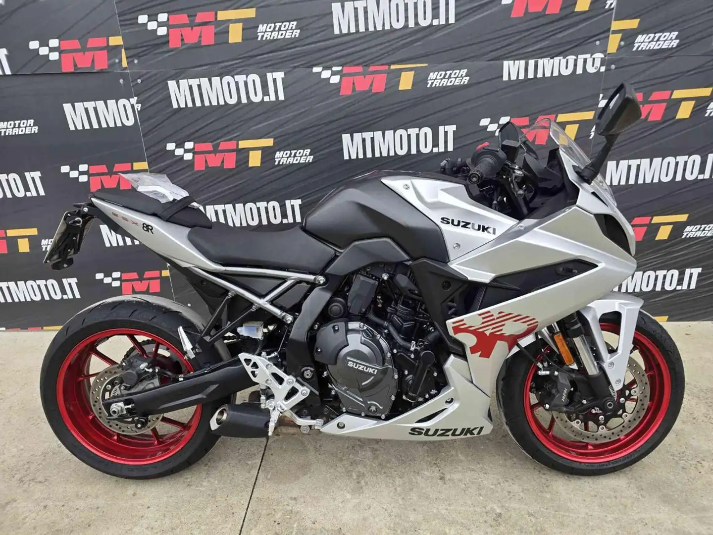 Suzuki GSX 8R Km 4100 Grigio - 1